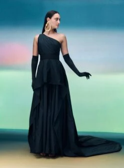 The Xelia Maxi Dress In Black