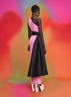 The Calla Maxi Dress In Bubblegum & Black -Solace Dress Shop 211118 SolaceLondon PF22 Look 33 030 v1