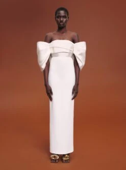 The Arla Dress In Cream -Solace Dress Shop 211209 SolaceLondon RS22 Look 13 007