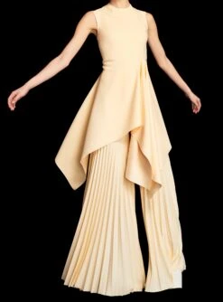 The Pippa Top In Ivory 8 The Pippa Top In Ivory -Solace Dress Shop 220411 SolaceLondon RS23 56 041