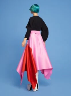 The Quinn Midi Dress In Black, Rose & Red -Solace Dress Shop 220425 SolaceLondon PF22 03 023 R1