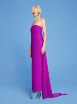 The Harlee Maxi Dress In Ultra Purple 8 The Harlee Maxi Dress In Ultra Purple -Solace Dress Shop 220425 SolaceLondon PF22 10 026 R1