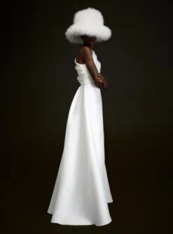 The Alba Maxi Dress In Cream -Solace Dress Shop 220714 SolaceLondon SS23 09 057 R1