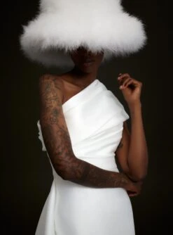 The Alba Maxi Dress In Cream -Solace Dress Shop 220714 SolaceLondon SS23 09 061 R1