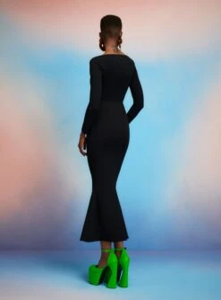 The Isa Midi Dress In Black 9 The Isa Midi Dress In Black -Solace Dress Shop 220714 SolaceLondon SS23 16 033 R1