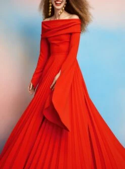 The Henley Skirt In Red 8 The Henley Skirt In Red -Solace Dress Shop 220715 SolaceLondon SS23 22 176 R1 f3238a0d 5597 4d05 9649 057250080518