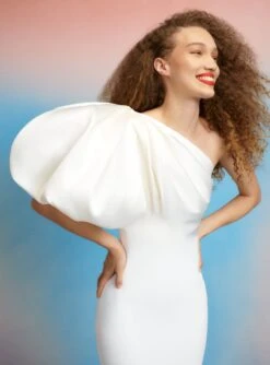 The Karli Maxi Dress In Cream 8 The Karli Maxi Dress In Cream -Solace Dress Shop 220715 SolaceLondon SS23 24 096 R1