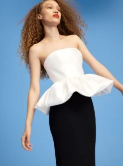 The Maddison Maxi Dress In Cream & Black 9 The Maddison Maxi Dress In Cream & Black -Solace Dress Shop 220718 SolaceLondon SS23 39 076 R1