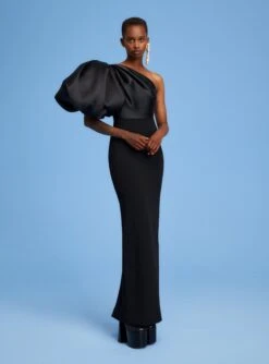 The Karli Maxi Dress In Black -Solace Dress Shop 220718 SolaceLondon SS23 48 020 R1