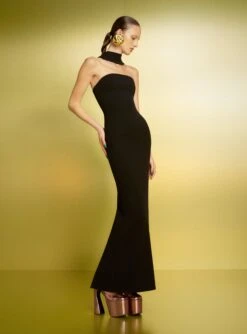 The Amari Maxi Dress In Black 10 The Amari Maxi Dress In Black -Solace Dress Shop 221020 SolaceLondon PF23 11 023 R1