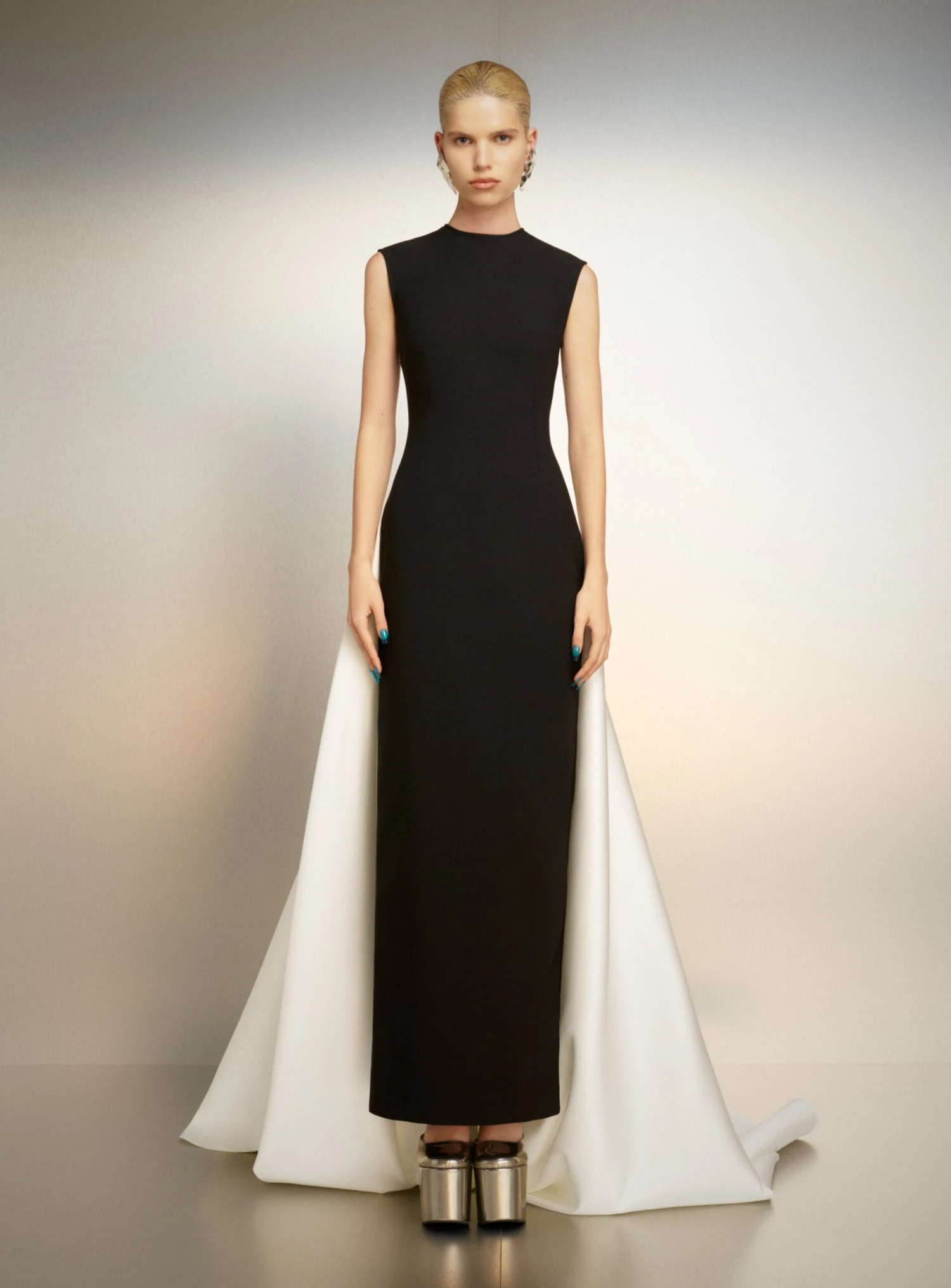 The Flor Maxi Dress In Black And Cream 3 The Flor Maxi Dress In Black And Cream