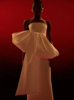 The Maeve Maxi Dress In Cream -Solace Dress Shop 230309 SolaceLondon RS23 12 050 R1