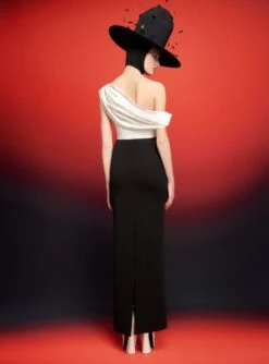 The Kara Maxi Dress In Cream And Black -Solace Dress Shop 230309 SolaceLondon RS23 15 033 R1