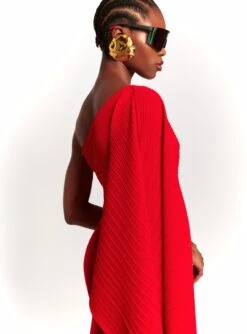 The Lillia Maxi Dress In Red -Solace Dress Shop 230309 SolaceLondon RS23 26 061 R1