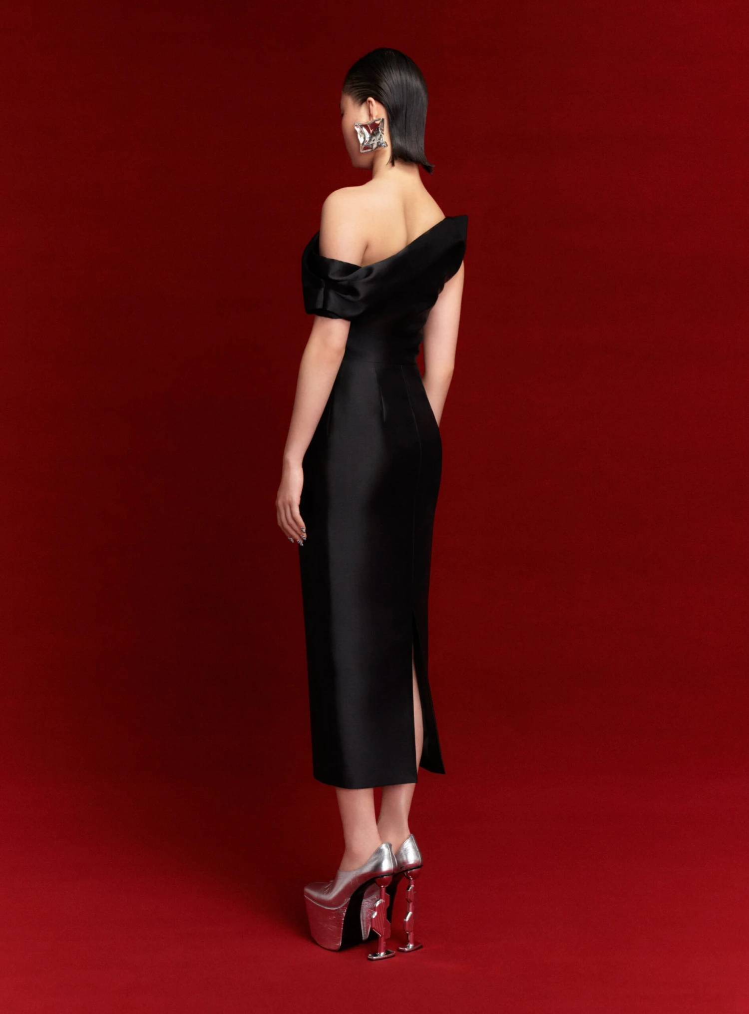 The Ellison Midi Dress In Black 5 The Ellison Midi Dress In Black - Image 3