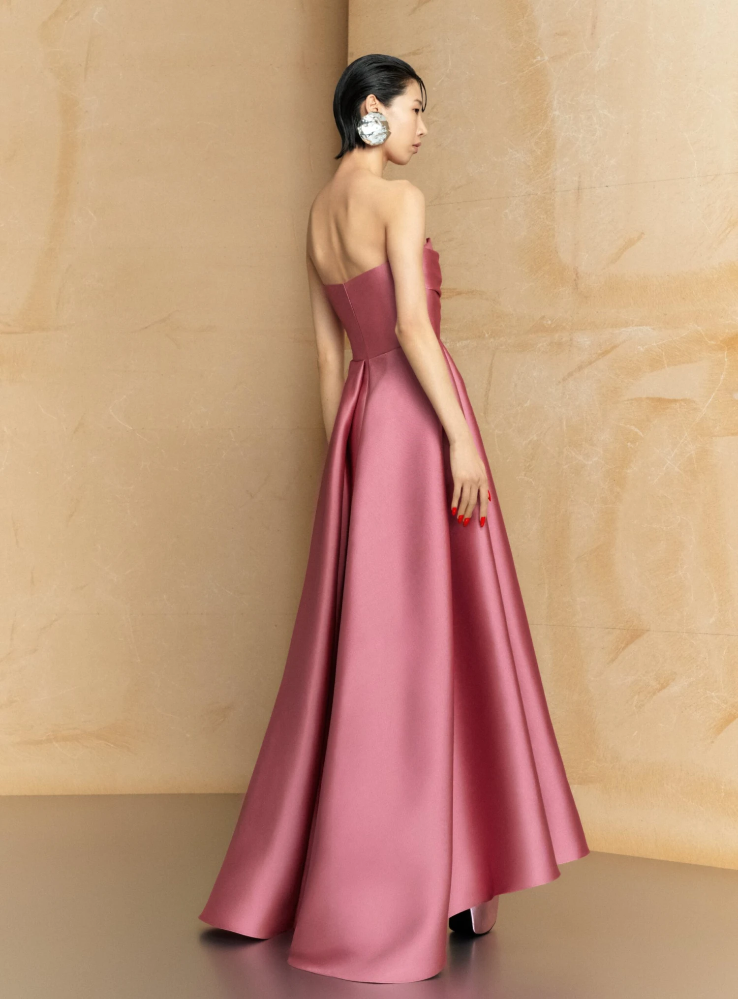The Tiffany Maxi Dress In Peony Pink 5 The Tiffany Maxi Dress In Peony Pink - Image 3