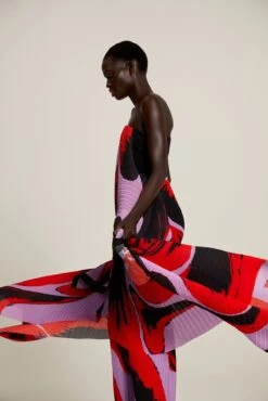 The Hester Dress In Newton Lilac -Solace Dress Shop solace london os1446a hester newton lilac detail 4 2